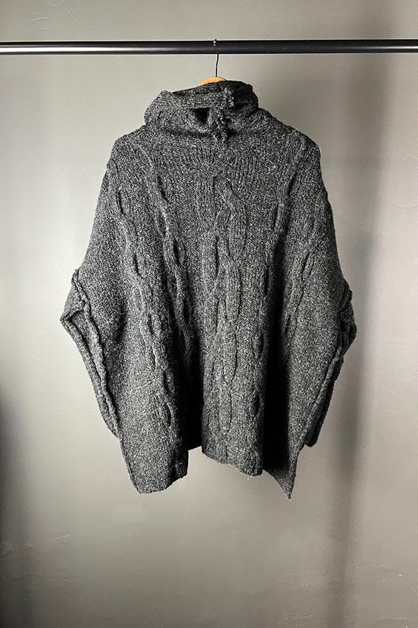Amano Charcoal Alpaca Cable Knit Pullover