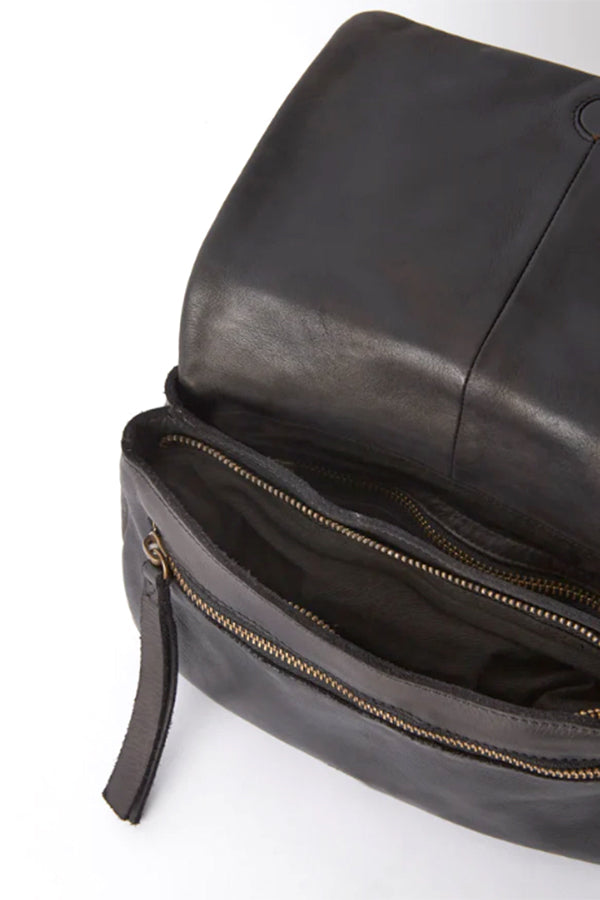 Juju & Co. Large Essential Black Shoulder Bag