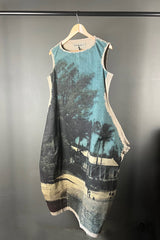 Rundhoz DIP Postcard Dress