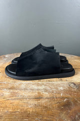 Lofina Black Leather Slides