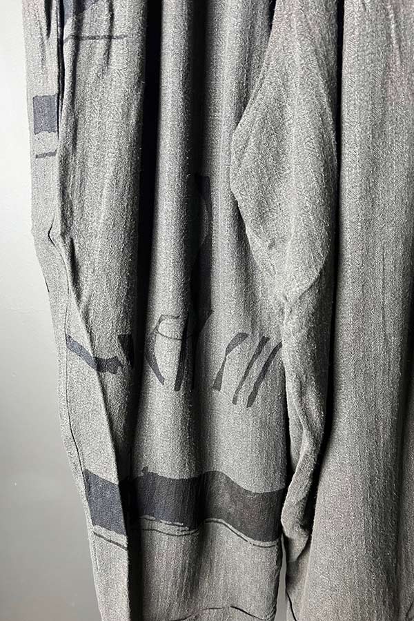 Moyuru Grey & Black Print Pants