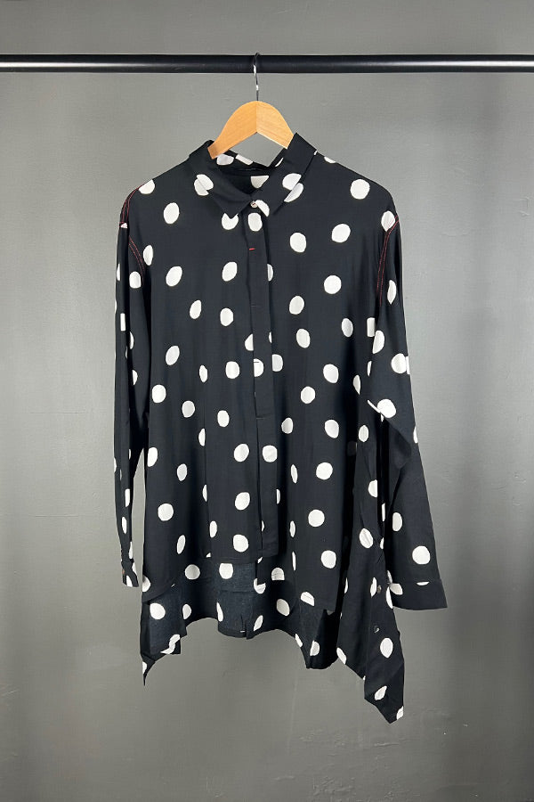Moyuru White Spot Shirt with Red Stitching Highlights