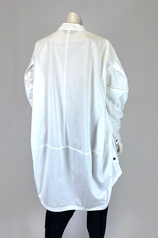 Moyuru White Shirt with Curved Sleeves